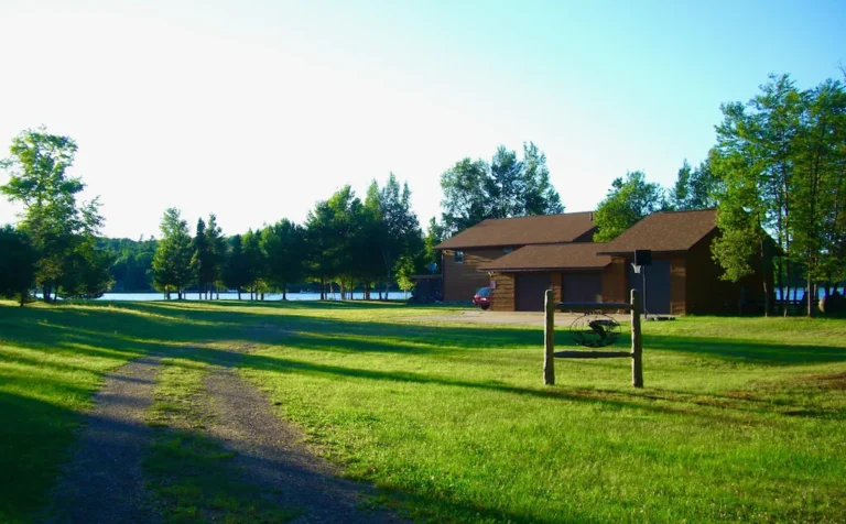 Options de Jeux et de Loisirs Près des Complexes du Lac Vieux Désert